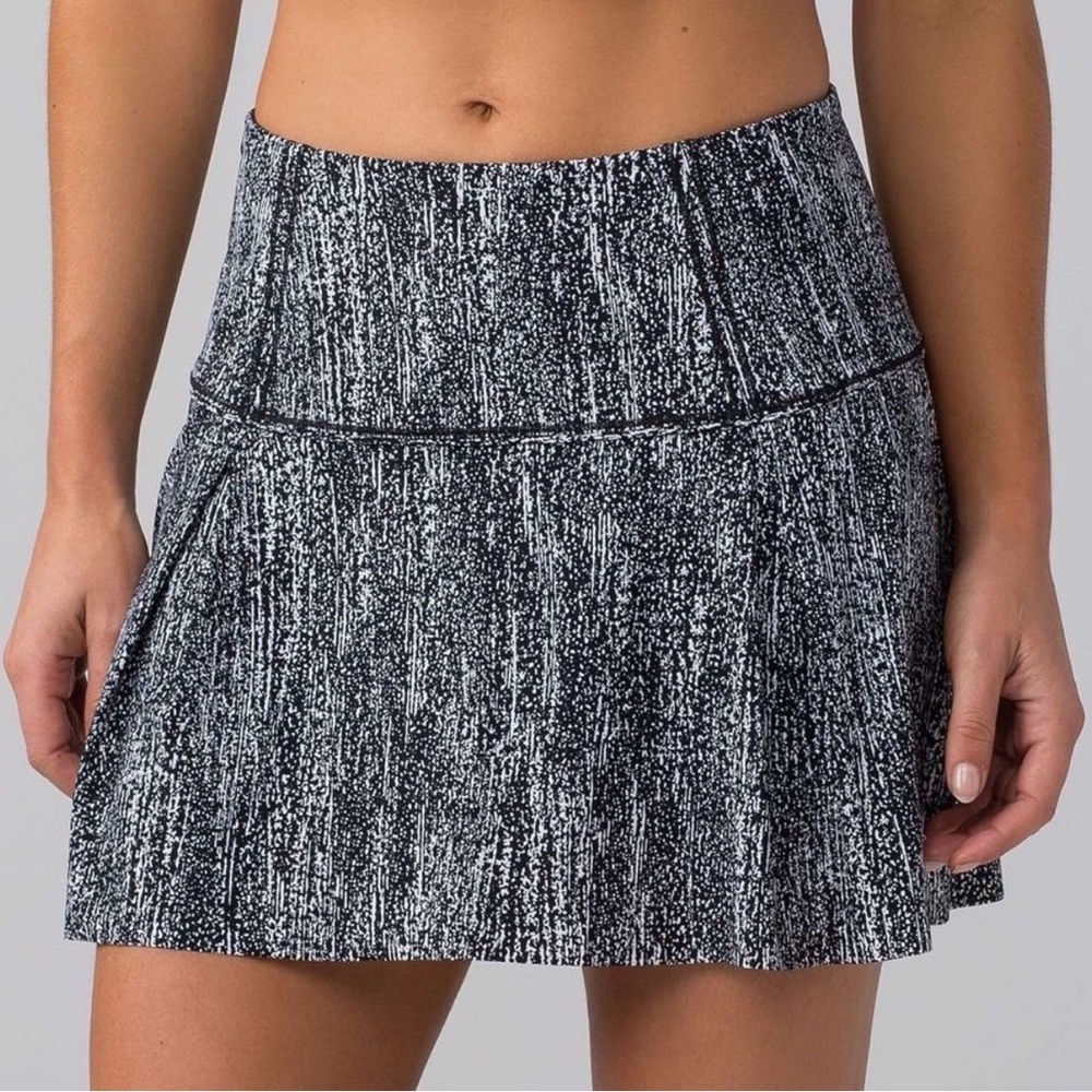 Lululemon Athletica Black and White Mini Skirt